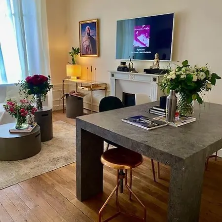 아파트 2-bed Cosy - Location *