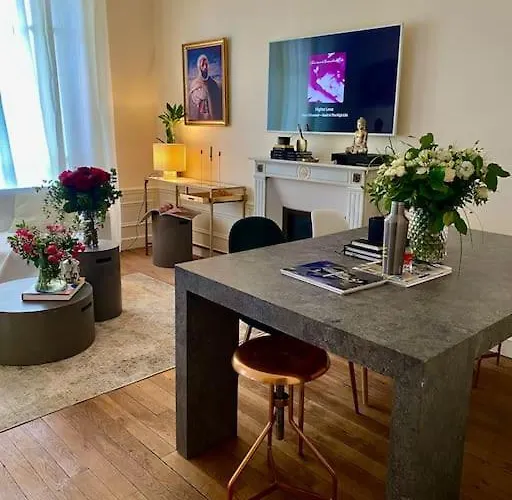 Διαμέρισμα 2-bed Cosy - Location *
