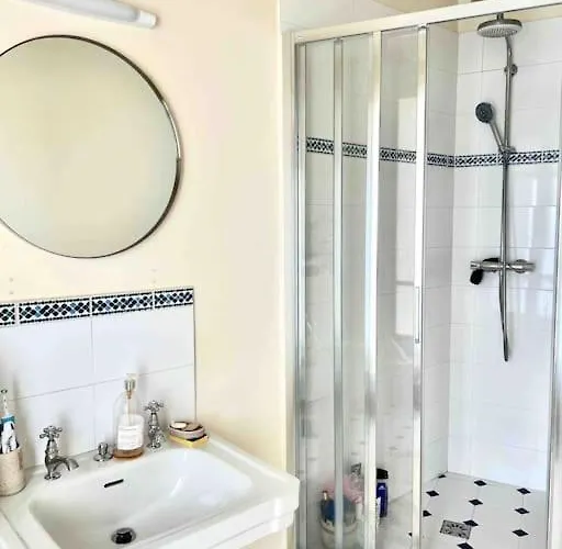 2-bed Cosy - Location Διαμέρισμα